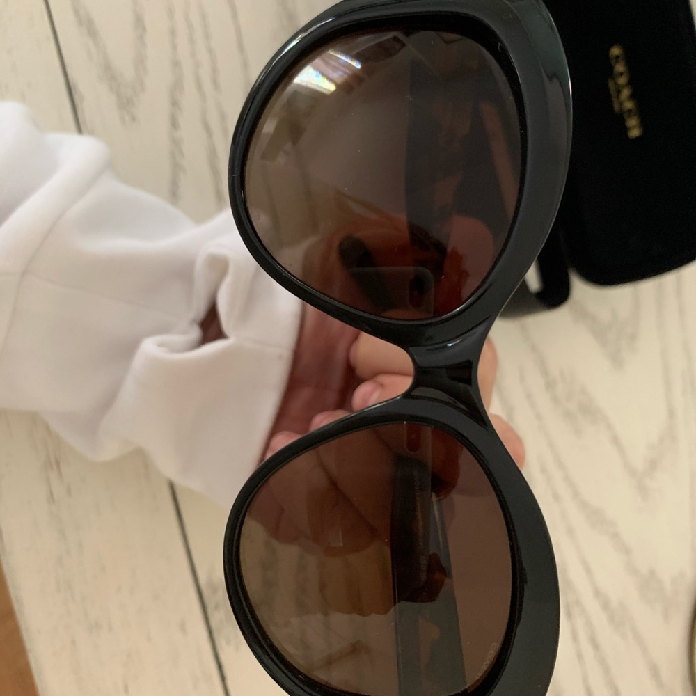 Coach sunglasses - Picture 4 of 8
